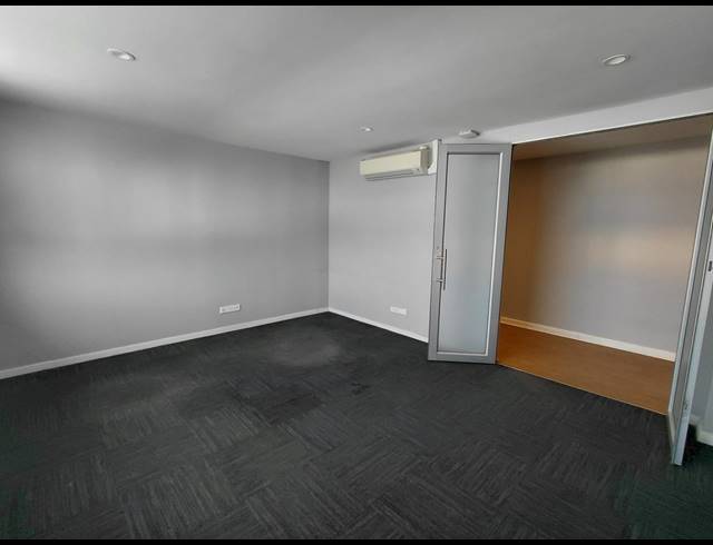 85M² MEDICAL SUITE TO LET IN FOURWAYS